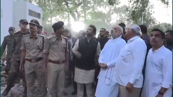 Air India: ১.২৫ লক্ষ লিটার জেট ফুয়েলই ঘৃতাহুতি দিল এতগুলি প্রাণ কেড়ে নেওয়ায়! কী জানালেন অমিত শাহ