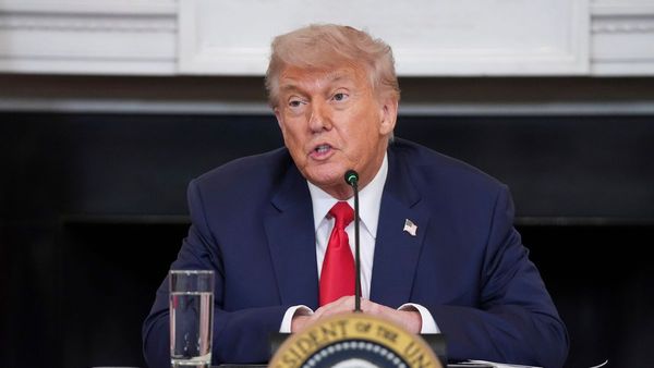 Donald Trump: ইরান-ইজরায়েলের মধ্যে শান্তি ফেরাতে 'ভারত-পাক মডেল' প্রয়োগ করতে চাইছেন ট্রাম্প