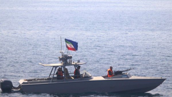 Hormuz Strait Iran: হরমুজ প্রণালী ইরান বন্ধ করলে ভারতের চাপ, কেন এই এলাকা বিশ্ব অর্থনীতিতে এত গুরুত্বপূর্ণ?