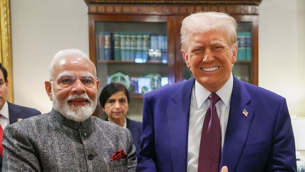 Donald Trump: 'পাকিস্তানকে ভালোবাসি, ভারতের সঙ্গে যুদ্ধ থামিয়েছি', মোদীর সংশোধনের পরও অনড় ট্রাম্প