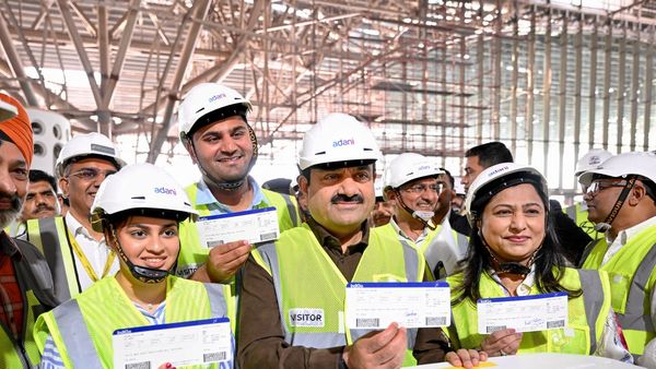 Adani: ভারতের অর্থনৈতিক প্রবৃদ্ধিতে বিরাট অবদান আদানিদের, বিরাট অঙ্কের কর প্রদান সংস্থার