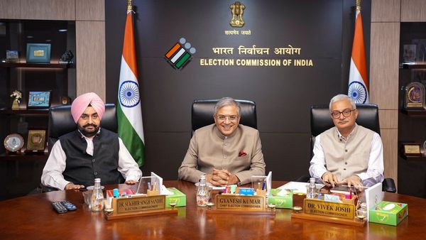 Election Commission: দেশের ৩৪৫টি রাজনৈতিক দলকে বাতিল ঘোষণা করার পথে নির্বাচন কমিশন! কিন্তু কেন?