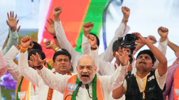 Amit Shah: 'দিদি আপনার সময় শেষ, ২৬-এ বাংলায় বিজেপি সরকার গড়বে', হুঁশিয়ারি দিলেন গেলেন অমিত শাহ