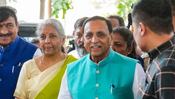 Air India: লন্ডন যেতে গিয়ে না ফেরার দেশে... বিমান দুর্ঘটনায় প্রয়াত গুজরাতের প্রাক্তন মুখ্যমন্ত্রী বিজয় রূপানি