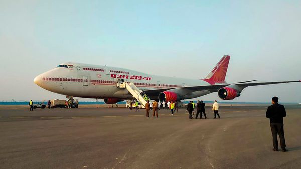 Air India: এয়ার ইন্ডিয়ার বিমানে ফের বিভ্রাট! ভিয়েনায় অবতরণের পর বাতিল দিল্লি থেকে ওয়াশিংটনগামী ফ্লাইট