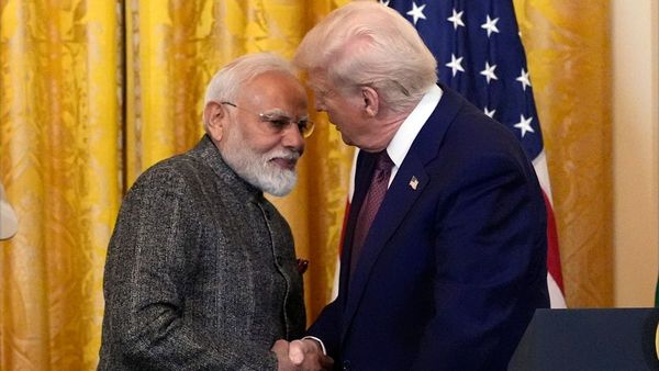 চারবার ফোন করেছেন, ধরেননি মোদী! অতিরিক্ত শুল্ক চাপিয়ে ভারতকে চাপে ফেলতে গিয়ে উল্টে বেকায়দায় ট্রাম্পই