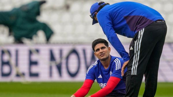 গিলের প্রত্যাবর্তনে কপাল পুড়ছে সঞ্জুর? এশিয়া কাপের দল ঘোষণায় বড় ইঙ্গিত