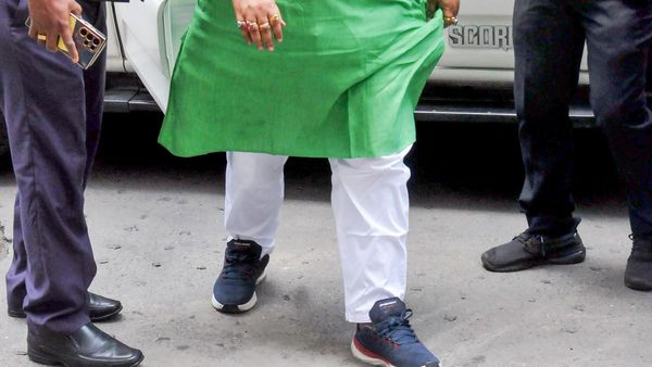 সিবিআই মামলাতেও সুপ্রিম কোর্টে জামিন পার্থ চট্টোপাধ্যায়ের