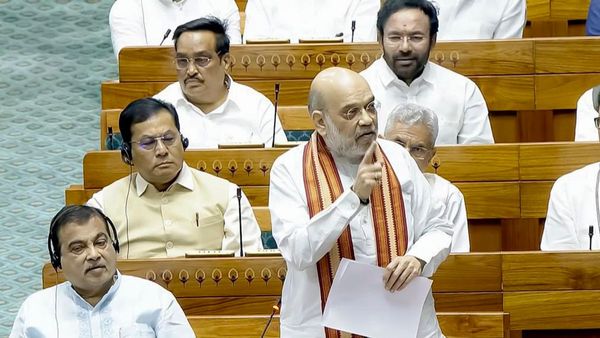 ফৌজদারি অপরাধে গ্রেফতার হলেই পদ খোয়াতে হবে প্রধানমন্ত্রী-মুখ্যমন্ত্রীদের, নতুন বিল পেশের পথে মোদী সরকার