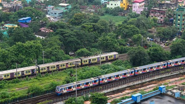 কবে থেকে শুরু মধ্যমগ্রাম পর্যন্ত মেট্রো পরিষেবা? কী ইঙ্গিত কর্তৃপক্ষের!