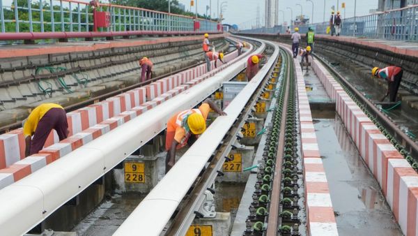 কলকাতা মেট্রো: তৃণমূলের বাধায় আটকে থাকা অরেঞ্জ লাইনের সমাধান দিলেন এক সাধারণ নাগরিক