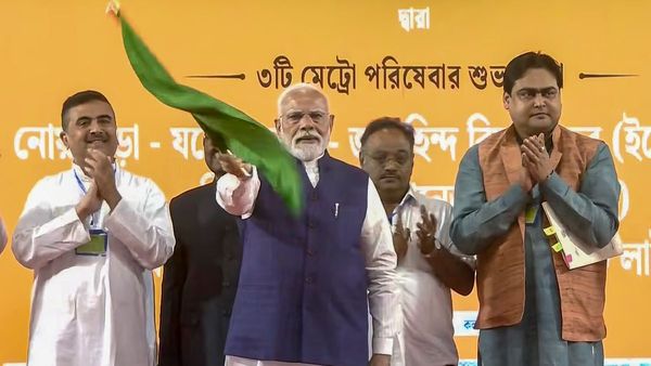 শিখ সম্প্রদায়ের অপমানের পরও রাজ্য বিজেপি নেতৃত্বের সঙ্গে এক মঞ্চে রেল প্রতিমন্ত্রী বিট্টু, তোপ তৃণমূলের