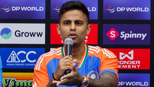 এশিয়া কাপের শুরুতেই কাটল ভারতের টস জয়ের দীর্ঘ খরা, চূর্ণ সংযুক্ত আরব আমিরশাহী