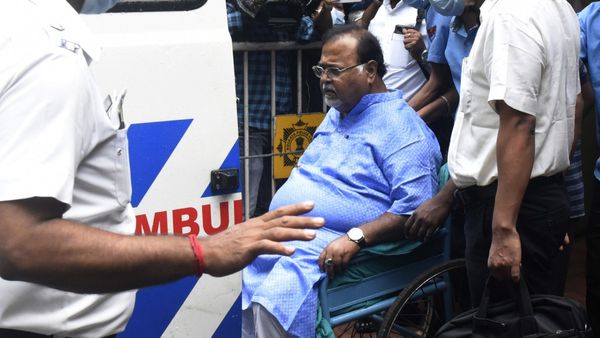 পুজোর আগে কি মুক্তি পাবেন পার্থ? শুক্রবার কলকাতা হাই কোর্টে নজর