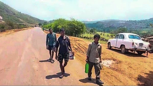 ওড়িশায় বাংলাভাষী পরিযায়ী শ্রমিকের উপর ফের হামলা, গর্জে উঠল তৃণমূল