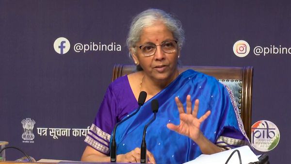 জিএসটি হারের পরিবর্তন! কোন জিনিসের দাম বাড়ল, কোন জিনিসের দাম কমল, দেখুন একনজরে