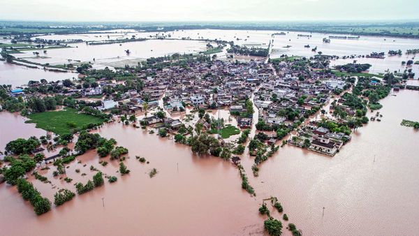 ভয়ঙ্কর বন্যায় বিপর্যস্ত পাঞ্জাব, মঙ্গলে কবলিত এলাকায় যাচ্ছেন প্রধানমন্ত্রী মোদী