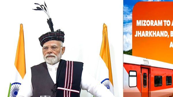 মিজোরামে রেল সহ একাধিক প্রকল্পের উদ্বোধন প্রধানমন্ত্রী মোদীর, বিরোধীদের দিলেন কড়া বার্তা