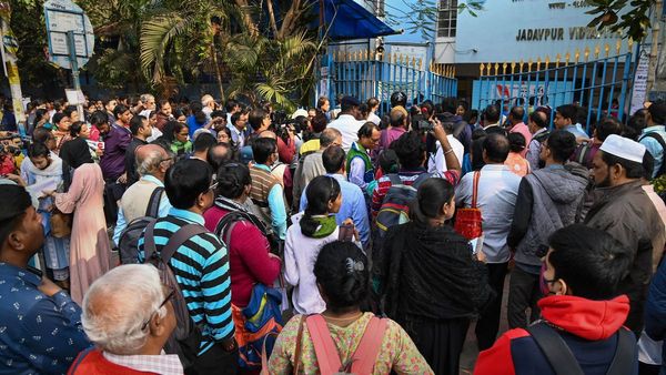 প্রাথমিকে নিয়োগ পুজোর পরেই, বিজ্ঞপ্তি জারি রাজ্য সরকারের