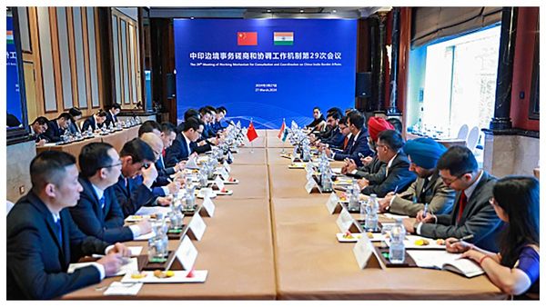 সীমান্তে শান্তিরক্ষায় ভারত-চিন বৈঠক, ইতিবাচক আলোচনায় খুশি দু'পক্ষই