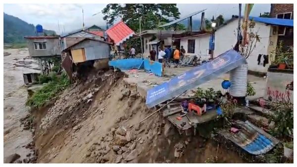 অবশেষে স্বস্তির নিশ্বাস দার্জিলিং এ,ঘুরপথে চলাচল, পাহাড়ে ছন্দে ফেরার চেষ্টা
