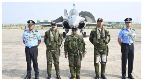 রাফালে উড়ে ইতিহাস গড়লেন রাষ্ট্রপতি দ্রৌপদী মুর্মু