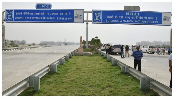 জাতীয় সড়কে আসছে কিউআর কোড সাইনবোর্ড,যাত্রাপথ হবে আরও নিরাপদ ও সুবিধাজনক