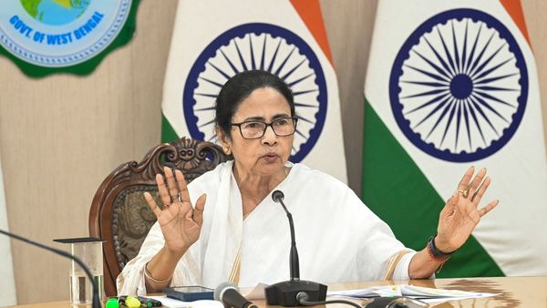 খাদ্য নিরাপত্তা নিশ্চিত করতে যুগান্তকারী পদক্ষেপ! কী কী সুবিধা পাবেন? জানালেন মুখ্যমন্ত্রী মমতা