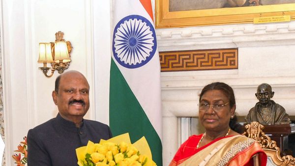 দুর্গাপুরের ঘটনা নিয়ে রাষ্ট্রপতি, স্বরাষ্ট্রমন্ত্রকে রিপোর্ট দিলেন রাজ্যপাল সিভি আনন্দ বোস