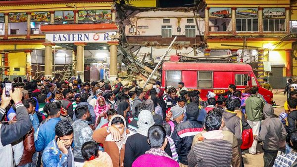 বর্ধমান স্টেশনে দুর্ঘটনায় আহত বেড়ে আট, চিকিৎসার দায়িত্ব নিয়েছে রেল