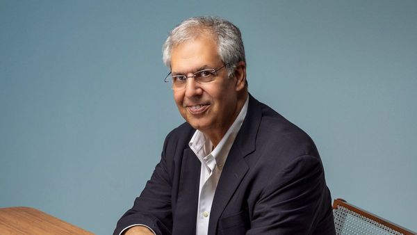 টাটা গ্রুপে অভ্যন্তরীণ সঙ্কট! নজর কেন্দ্রের, মধ্যস্থতায় শাহ-সীতারমন