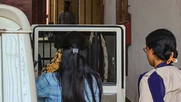 দুর্গাপুরের মেডিক্যাল ছাত্রী গণধর্ষণের ঘটনায় চিহ্নিত মূল অভিযুক্ত! শুনানিতে চাঞ্চল্যকর তথ্য সামনে