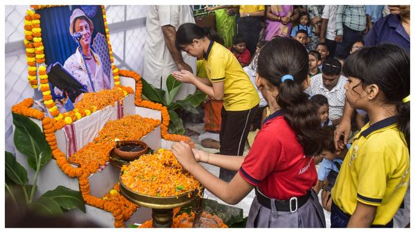 রহস্যে ঘেরা জুবিন গর্গের মৃত্যু, ব্যান্ডসঙ্গীর বিস্ফোরক অভিযোগে নয়া বিতর্কের ঝড়