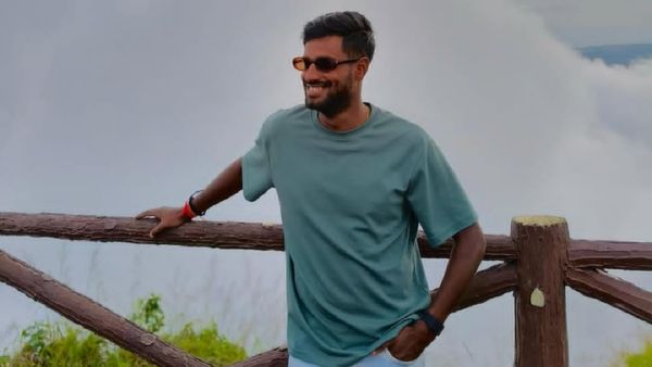 ছয় বলে ছয় ছক্কা, রঞ্জিতে ১১ বলে দ্রুততম হাফ সেঞ্চুরি! এলিট লিস্টে নাম তুলে নয়া রেকর্ড আকাশের