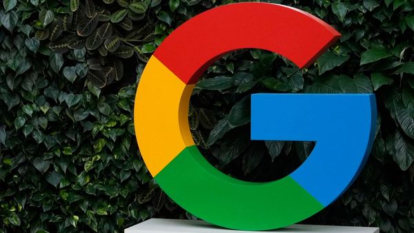 ভয়ঙ্কর! ভুয়ো আধার, প্যানও, বানিয়ে দিচ্ছে গুগলের Banana AI Pro, কীভাবে সম্ভব? শুরু বিতর্ক