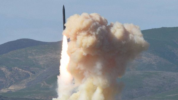 বেআইনি উপায়ে পরমাণু কীর্তিকলাপ পাকিস্তানের ইতিহাসের অঙ্গ, ট্রাম্পকে মনে করাল ভারত