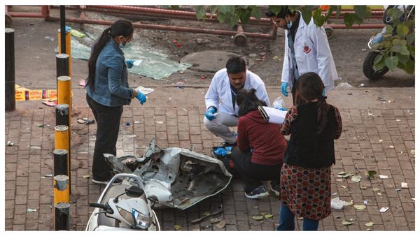 লালকেল্লা মেট্রো বিস্ফোরণে জৈশ জঙ্গি যোগ? শ্রীনগরে উদ্ধার চিঠি, তদন্তে নতুন দিশা