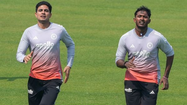 গুয়াহাটি টেস্টে শুভমান গিল কি খেলতে পারবেন? কাল ফিটনেস টেস্টের পরই চূড়ান্ত হবে একাদশ