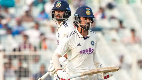 ভারত ইডেন টেস্টে বড় লিডের লক্ষ্যে, রাবাডার আচমকা চোটে নির্বিষ দক্ষিণ আফ্রিকার বোলিং আক্রমণ