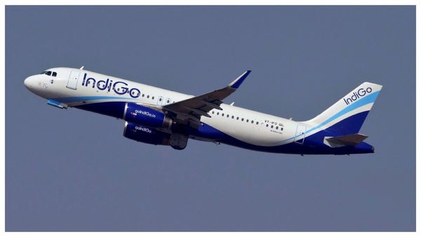 দেশজুড়ে ৩৩৮ উড়ান ব্যাহত, বাধ্যতামূলক সফটওয়্যার ও হার্ডওয়্যার আপডেটে তৎপর বিমান সংস্থাগুলি