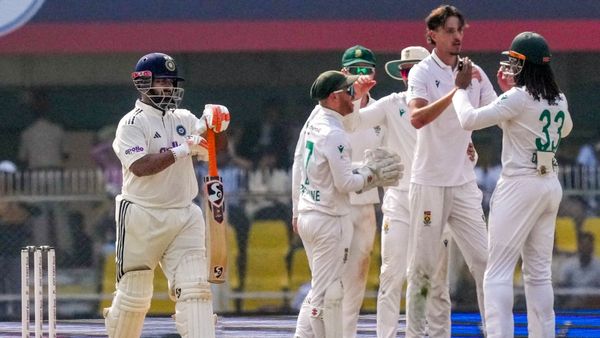 গুয়াহাটি টেস্টে প্রথম ইনিংসে ২৮৮ রানের লিড দক্ষিণ আফ্রিকার, বাগে পেয়েও ভারতকে ফলো অন করালেন না বাভুমা