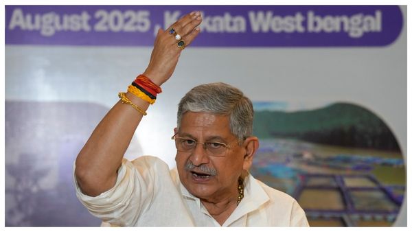 বিহার ভোটে বিতর্কের ঝড়, নির্বাচনী আচরণবিধি ভঙ্গের অভিযোগে কেন্দ্রীয় মন্ত্রী লালন সিংহের বিরুদ্ধে অভিযোগ