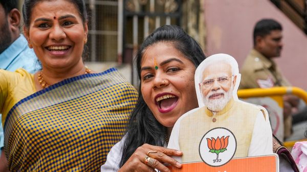 বিহারে এনডিএর বিপুল সাফল্যে উচ্ছ্বসিত মোদী থেকে নাড্ডা, নীতি ও সুশাসনের জয় বলে অভিহিত করলেন প্রধানমন্ত্রী