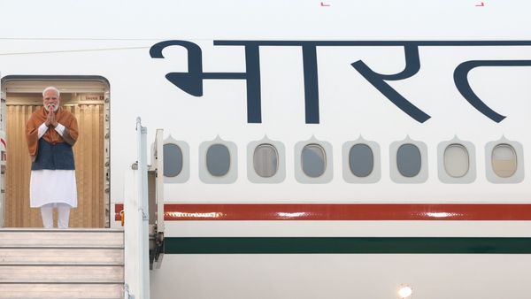 দক্ষিণ আফ্রিকা সফর সেরে দেশে ফিরলেন প্রধানমন্ত্রী, জি-২০ ও ইবসা বৈঠকের পর দিলেন গুরুত্বপূর্ণ বার্তা