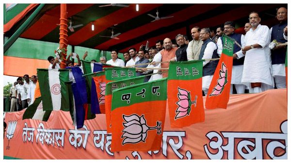 বিহারের ভোটে ফের এনডিএর ঝড়? এক্সিট পোল বলছে স্পষ্ট সংখ্যাগরিষ্ঠতার সম্ভাবনা