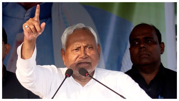 গান্ধী ময়দানে নতুন সরকার গঠনের কাউন্টডাউন, ১৯ অথবা ২০ নভেম্বরেই শপথ?