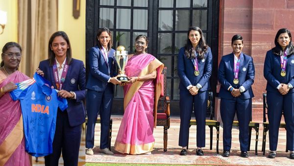 রাষ্ট্রপতির সঙ্গে সাক্ষাতে বিশ্বজয়ী ভারতীয় মহিলা ক্রিকেট দল, দ্রৌপদী মুর্মু কী বললেন?