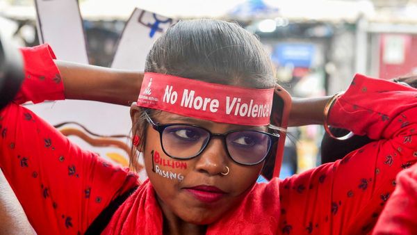 প্রতি ১০ মিনিটে একজন নারীর হত্যা! কাছের মানুষরাই হয়ে উঠছে হত্যাকারী, ভয়ঙ্কর রিপোর্ট জাতিসংঘের