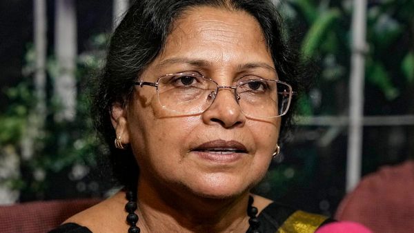 মতুয়া ভোট ধরে রাখাই লক্ষ্য! এসআইআর নিয়ে অনশনের পথে মমতাবালা