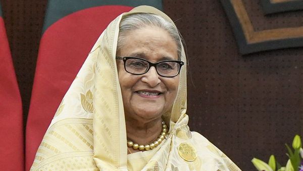 বাংলাদেশে শেখ হাসিনার বিরুদ্ধে রায় ঘোষণা ১৭ নভেম্বর